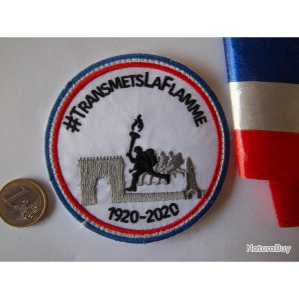 �cussson " transmettre la flamme " insigne collection