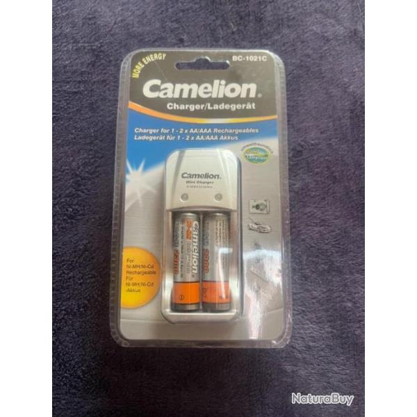 CHARGEUR PILES POUR AAA AA NI-MH NI-CD BC-1021C + 2 ACCUS AA 2300 MAH CAMELION