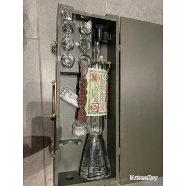 Kalashnikov Coffret Red Army Vodka avec Verres a Shots 1,2 L