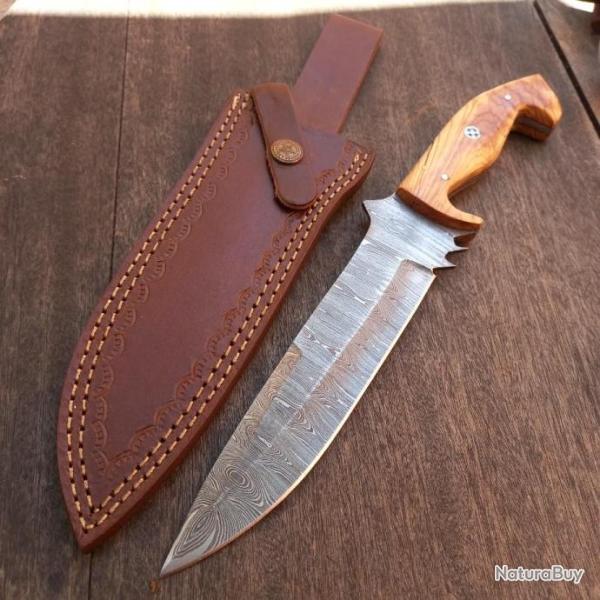Grand Couteau DAMAS Manche en OLIVER �tui en cuir