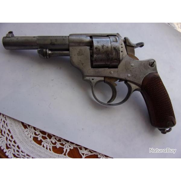 Rare r�volver 1873 infanterie modifi� pour le marine, comme neuf.