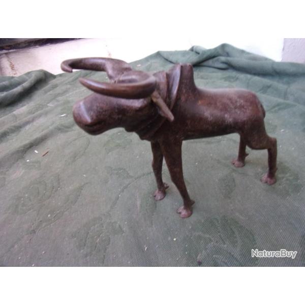 sculpture en bronze buffle vi�tnam