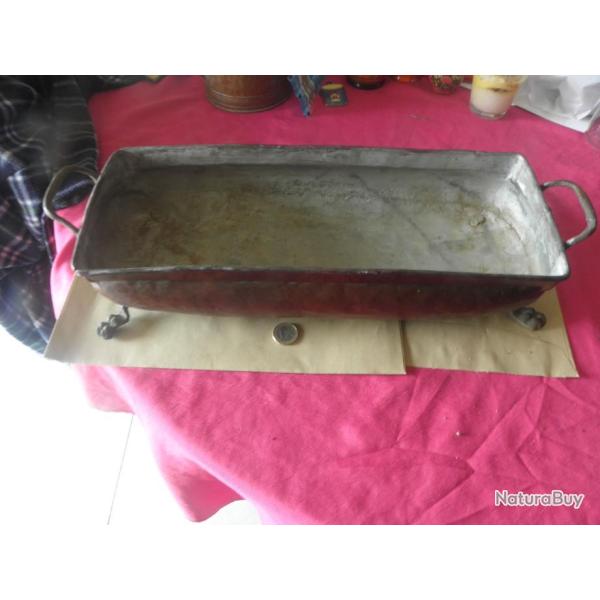 Grande antique 18/19 eme jardini�re et porte-plante  cuivre et plomb faits � la main pattes de lion