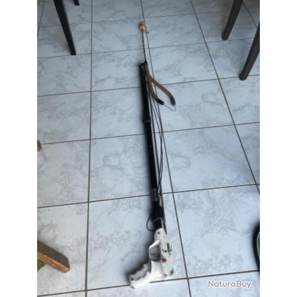 Harpon ancien pour pche en mer Beuchat 1,15 ml fonctionne caoutchouc  changer