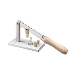 Presse de chargement pour revolvers &agrave; poudre noire de cal. 36