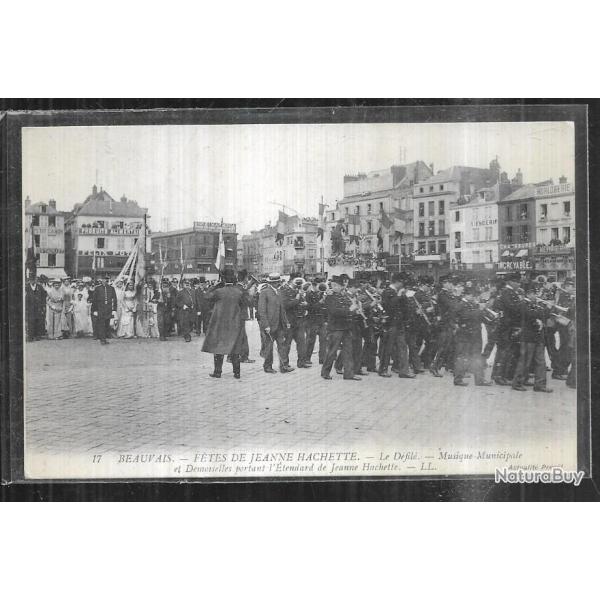 beauvais ftes de jeanne hachette le dfil musique municipale et demoiselles portant l'tend , cpa