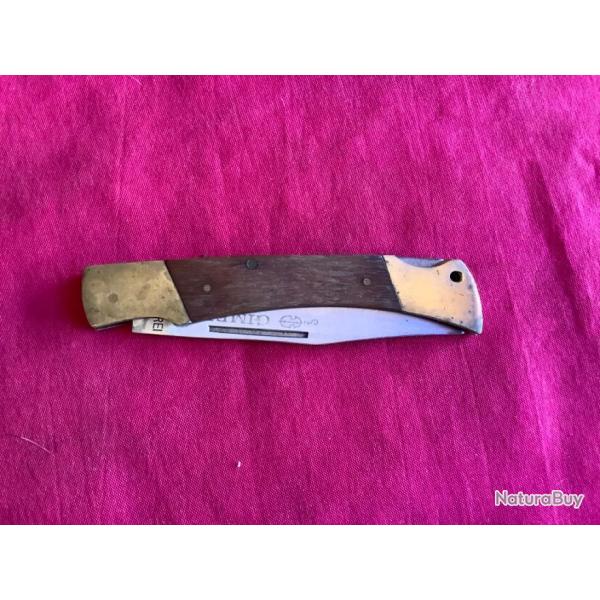 Couteau style buck, de marque gimel pas de prix de r�serve.