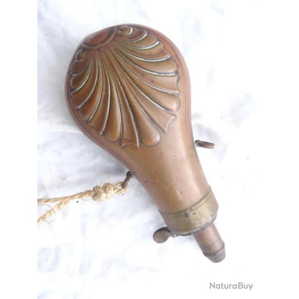 A 64- ancienne poire a poudre forme montgolfi�re