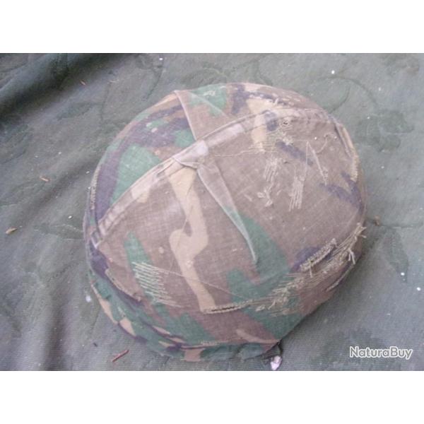 casque US  type ERDL ann�e 70 peut-�tre