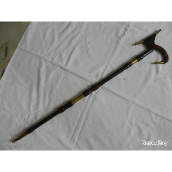 canne �p�e Nord Africaine.