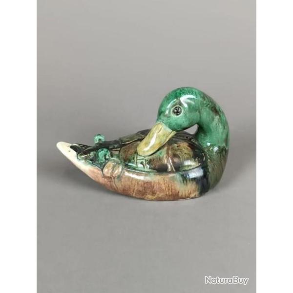 Joli canard en c�ramique �maill�e peinte, signature en dessous (XX�)