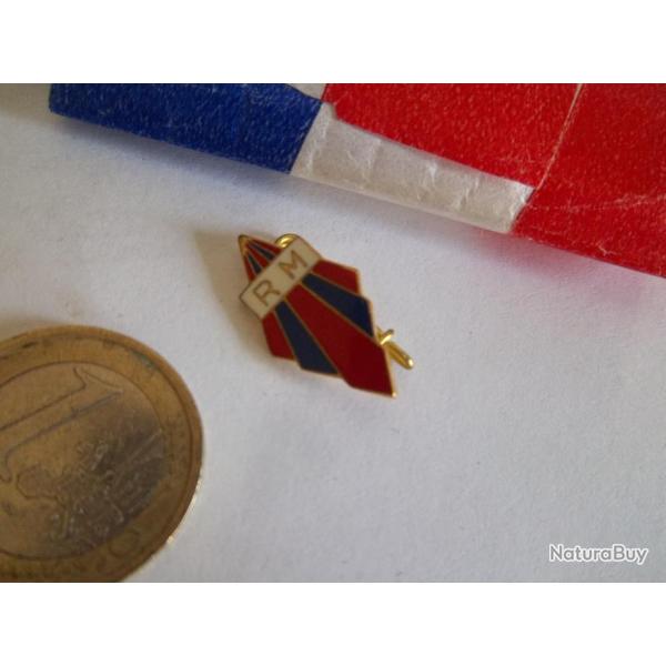 collection insigne de col retrait� militaire