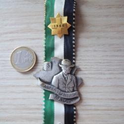d&eacute;coration collection vintage !  1966 m&eacute;daille garde Suisse