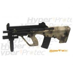 R&eacute;plique AEG Steyr AUG A3 XS commando desert camo