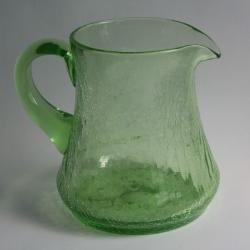 Broc &agrave; eau verre craquel&eacute; &agrave; l'urane ouraline