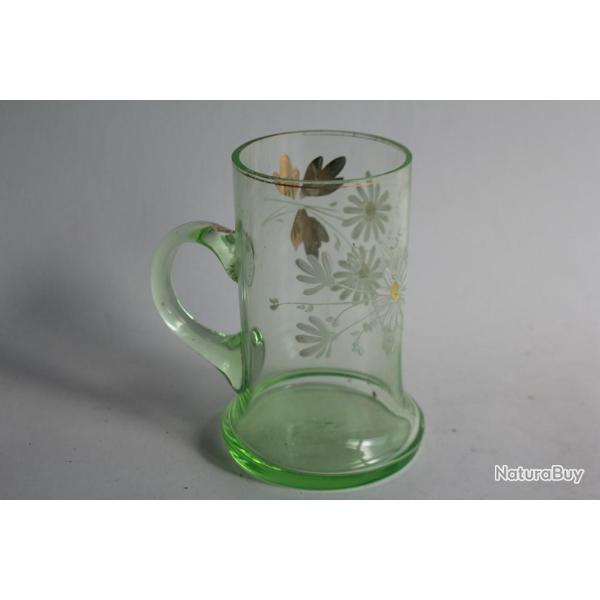 Verre souvenir � l'Urane �maill� Fleurs Vevey Suisse