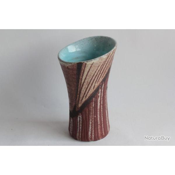 ACCOLAY Vase asym�trique c�ramique �maill�e