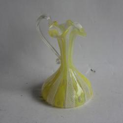MURANO Pichet latticino verre filigrane blanc et jaune