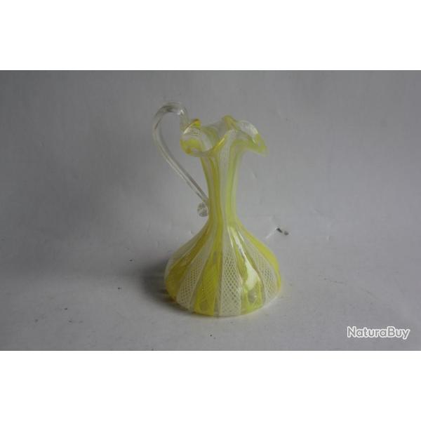 MURANO Pichet latticino verre filigrane blanc et jaune