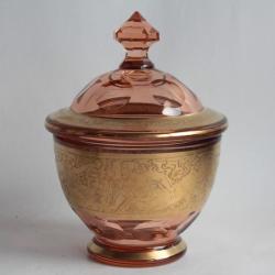 Bonbonni&egrave;re cristal ambre frise dor&eacute;e MOSER