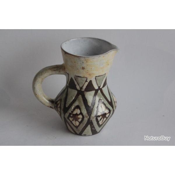 Pichet c�ramique Vieux Moulins Vallauris