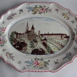 Grand plat faïence Zurich Église du St Esprit et Grand Hôpital à Bern