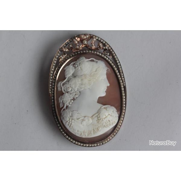 Boucle de ceinture Cam�e coquillage vermeil perles XIXe si�cle