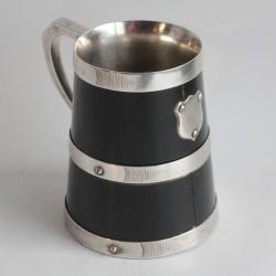 Chope à bière anglaise métal argenté et bois Bourne & O'Neill