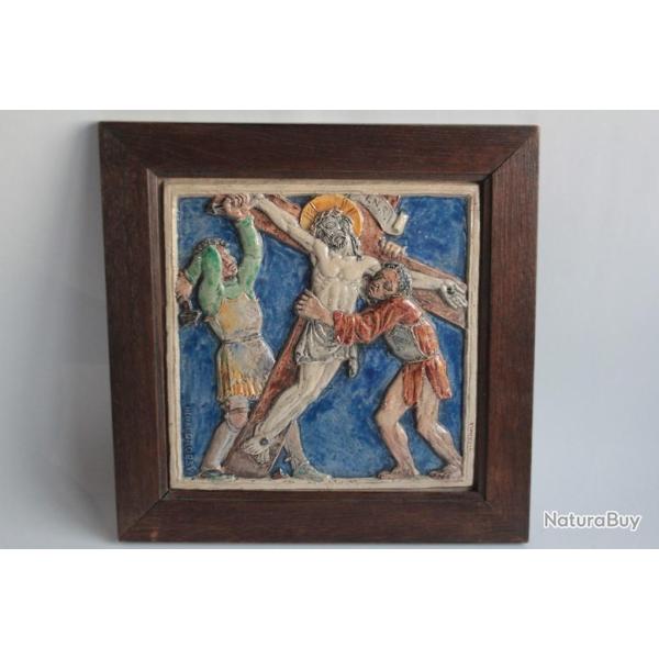 Bas-relief terre verniss�e Crucifixion Henri DROPSY Victor Canale