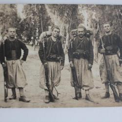 CPA photo France 1er régiment de Zouaves Caserne d'Orléans