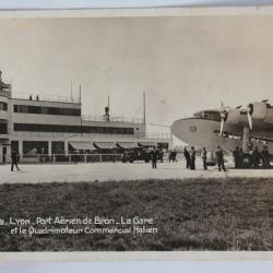 CPA Rhône Lyon Port aérien de Bron Gare Quadrimoteur Italien