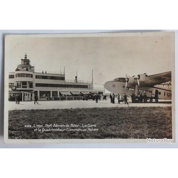 CPA Rh�ne Lyon Port a�rien de Bron Gare Quadrimoteur Italien