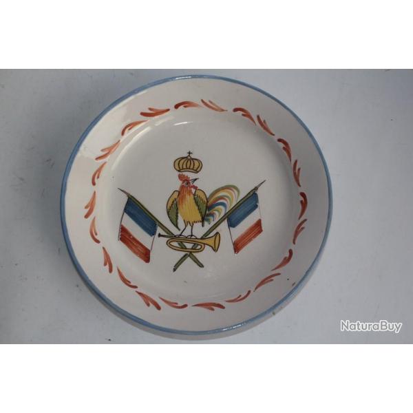 Assiette r�volutionnaire fa�ence Coq drapeaux fran�ais