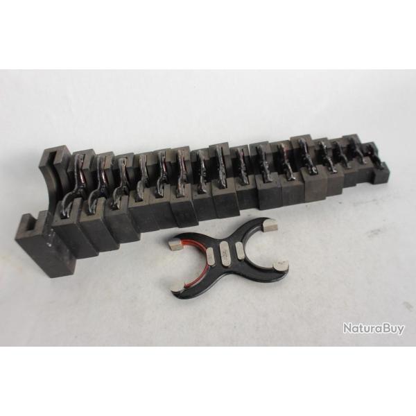 Suite de 17 fourches d'�paisseur m�canique de pr�cision atelier