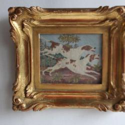 Broderie petit point cadre bois sculpté chiens chasse XIXe siècle