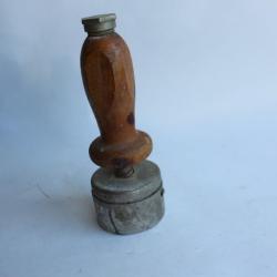 Outil de marquage pour le fromage