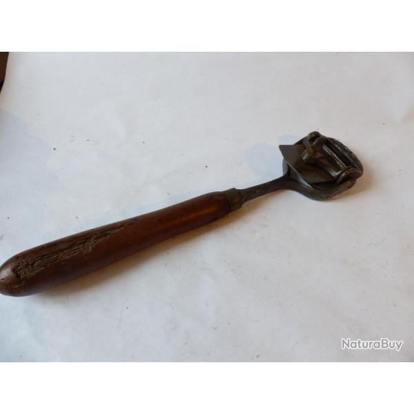 Rabot-grattoir de layetier outil