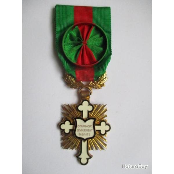 M�daille Arts Lettres Sciences Sports (1)