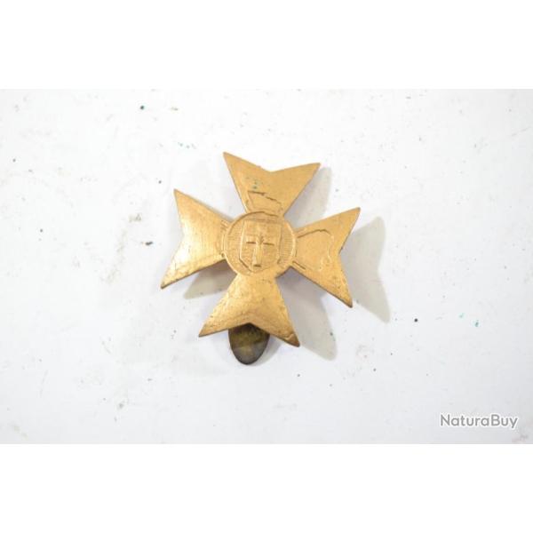 Insigne badge croix de ACJF Association Catholique de la Jeunesse Fran�aise. France WW2