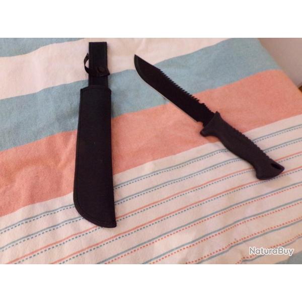 couteau avec dents de scie