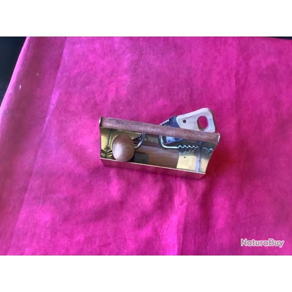 Mini caisse � outils pour menuisier avec ses outils, pas de prix de r�serve