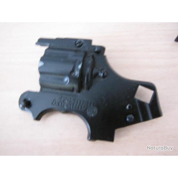 CROSMAN 357  calibre 4.5 a plomb Pi�ce d�tach� plaque de recouvrement  (b3)