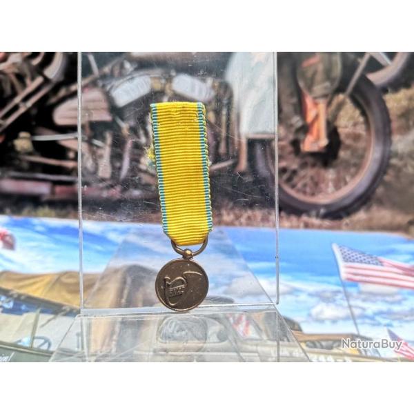 En r�duction - M�daille de la F�d�ration nationale des anciens chasseurs