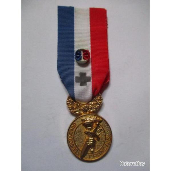 M�daille Le Souvenir Militaire Fran�ais (4)