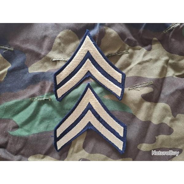 X2 INSIGNE PATCH GALONS US ARMY WW2 CORPORAL CAPORAL( copie reproduction ) NEUF la paire