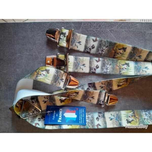 :::  Bretelles � motifs gibier...