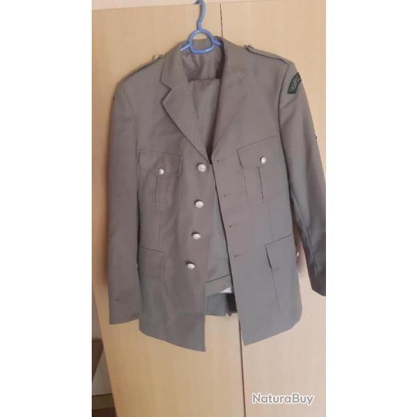 Tenue de crmonie troupes de montagne.