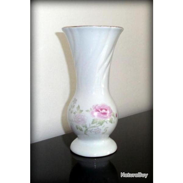 Charmant vase blanc en porcelaine au motif floral-Rose-Num�rot� 68