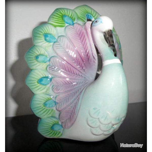 Charmant d�vidoir, tire-ficelle mural vintage forme Paon en relief fa�ence �maill�e polychrome