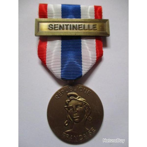 M�daille Protection Militaire du Territoire (2)